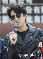 如果岁月可回头演员靳东剧照