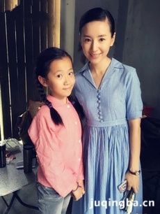 《花开如梦》探班 张嘉译董洁王琳玩“变脸